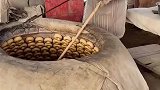 新疆少数民族特色美食新疆馕，来新疆必吃的美食