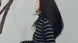 章若楠姑娘，穿着打扮，好像一个邻家女孩！