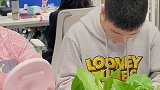 信不信，月老牵的钢筋都能被他拧断 办公室  直男  结尾亮了  灵魂拷问