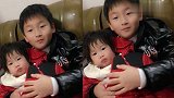 冉莹颖晒一家日常：老三好发量，邹市明带娃遭嫌弃
