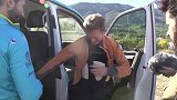 职业车手假扮老头参加新人训练，一群小伙全懵了：这老头真厉害！