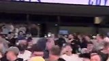 曼城进球后热刺球迷高声庆祝 赛后高唱：阿森纳你在看吗