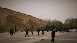 清晨到郑州，商都城墙遗址旁可以晨练，还有特色早餐胡辣汤！