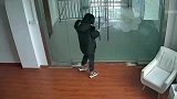不就是下班回个家，有必要送这么大的礼物吗