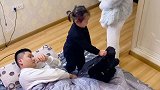 孩子：看不出我还有两幅面孔呢