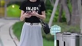 杭州街拍无论你们信不信，反正正能量是一个善良女生的本能反应