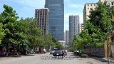 中越边境有不少越南美女摆摊，但卖的东西，让男人觉得“害怕”！
