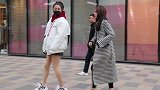 冬天的北京太古里街头，时尚好看的女孩并不会少