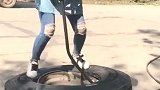 看漂亮的老板娘安轮胎，真的是一种享受
