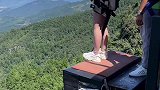 痴情的人，总被无情的伤