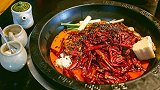 《舌尖上的中超》重庆：“迷”一样的山城却辣的纯粹