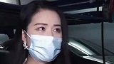 停车占三个车位被锁，王女士表示：都是我的
