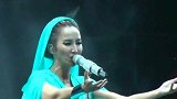 44岁李玟晒练舞素颜照 皮肤黝黑颈纹明显难掩岁月痕迹