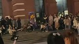 高校社团招新演出现场