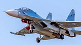 冲突再次升级！俄罗斯24架精锐战机杀气腾腾 奔赴乌克兰腹地