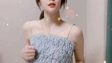 后背的纹身才是重点！