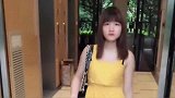 姐姐出去旅游，结果弟弟送行的时候让姐姐带户口本