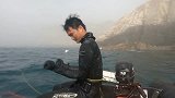 阿锋被冰水冻透潜水服，上荒岛赶海生活，大号海鲜黄金贝真香