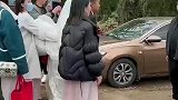 女子结婚前男友来纠缠，分手就该体面放下