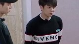 杨紫坦言曾经自己很自卑，但在这个圈子就要逼自己自信