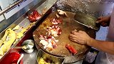 烧腊店做的盒饭实在是太抢手了，价格公道量大实惠，超爱吃烧腊的
