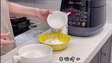 糯叽叽美食，自制桂花绿豆沙麻糍