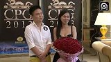 德州扑克-13年-WSOPC决赛桌现场直击 选手无心恋战首出局 浪漫求婚感动全场-花絮
