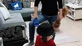 一男子那假人假装媳妇，没想到变成真的