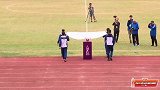 广州四川大战一触即发 双方球员入场现场气氛热烈