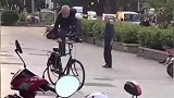大爷艺高人胆大，御车飞行中