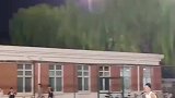 北体蹦床国家健将上演旋风式灌篮，炸翻全场