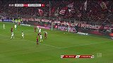 里贝里边路突破传中 J罗禁区倒钩偏出球门