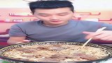 今天来试试襄阳牛肉面，这面有点意思，味道不错啊