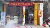 顾客刮出一百万，店主放鞭炮庆祝