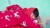 妈妈浑身酸疼，甜甜和来福用零花钱给妈妈买了按摩仪！