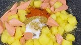 孜然火腿土豆丁，真的太好吃了，看着就流口水