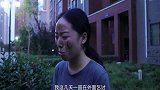 女老板假扮乞丐在路边要饭，农民工给她买个面包，第二天惊喜来了