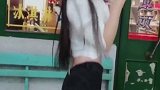 会跳舞的小姐姐小蛮腰就是那么的有活力