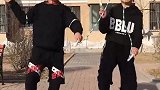 姐弟两真有默契，还可以这样跳绳