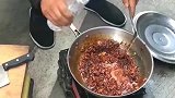 大哥天天跑长途，一块五花肉能吃几天