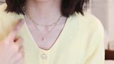 春天来了，一款简约美观的项链，点缀在颈部的美丽