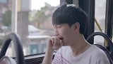 韩雪后悔放弃沪生，追上公交挽回，两人亲吻相拥