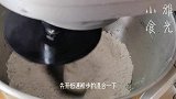 层层叠叠的豆沙千层面包，百吃不腻