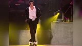 迈克尔杰克逊的经典舞蹈，多少人至今还在模仿