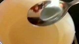 用勺子做出来的形状很容易摆盘