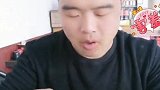 吃上一个羊排，刚出锅的，吃肉这方面我最擅长了