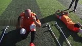 励志！巴勒斯坦的加沙截肢者用足球克服战争创伤