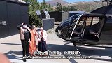 儿子在户外准备了一个惊喜，爸妈揭开眼罩，简直不敢相信