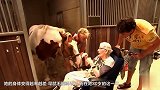 80岁老太太骑马 下一秒死在马背上！
