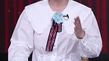 为争挖掘机技术谁更强，老乡二人互殴